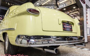 Ford-Custom-Deluxe-1950-29