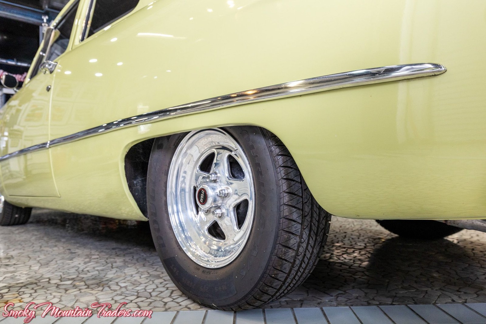 Ford-Custom-Deluxe-1950-33