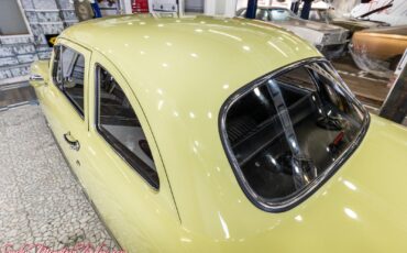 Ford-Custom-Deluxe-1950-34