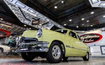 Ford-Custom-Deluxe-1950-6