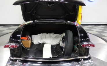 Ford-Custom-Deluxe-1951-15