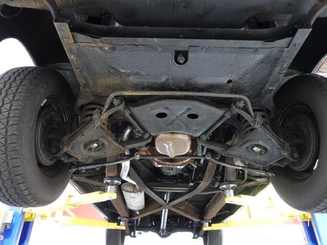 Ford-Custom-Deluxe-1951-16