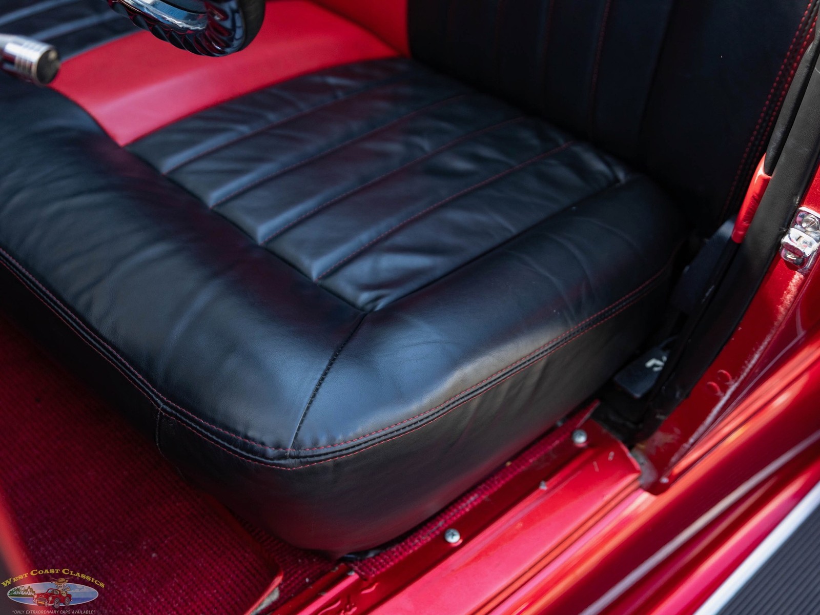 Ford-Custom-Model-A-Roadster-1929-28