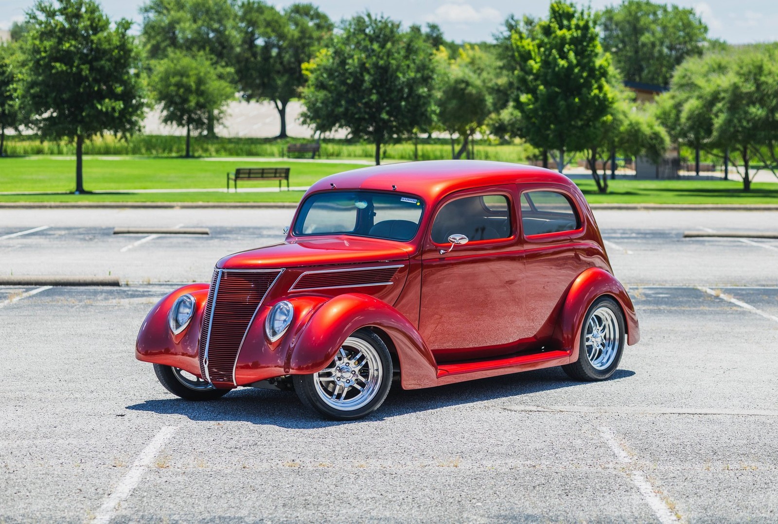 Ford-Custom-Slantback-1937-2D-Coupe-1