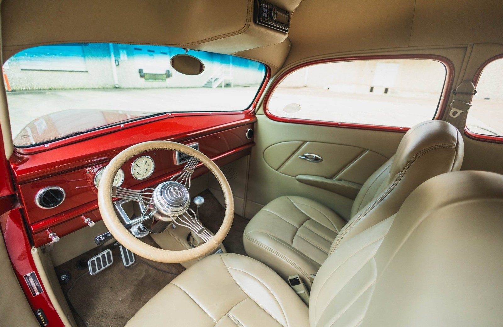 Ford-Custom-Slantback-1937-2D-Coupe-19