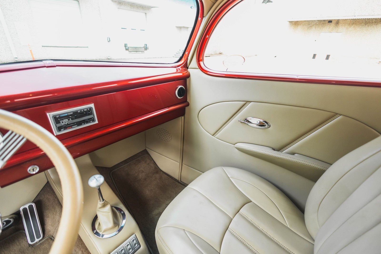 Ford-Custom-Slantback-1937-2D-Coupe-23