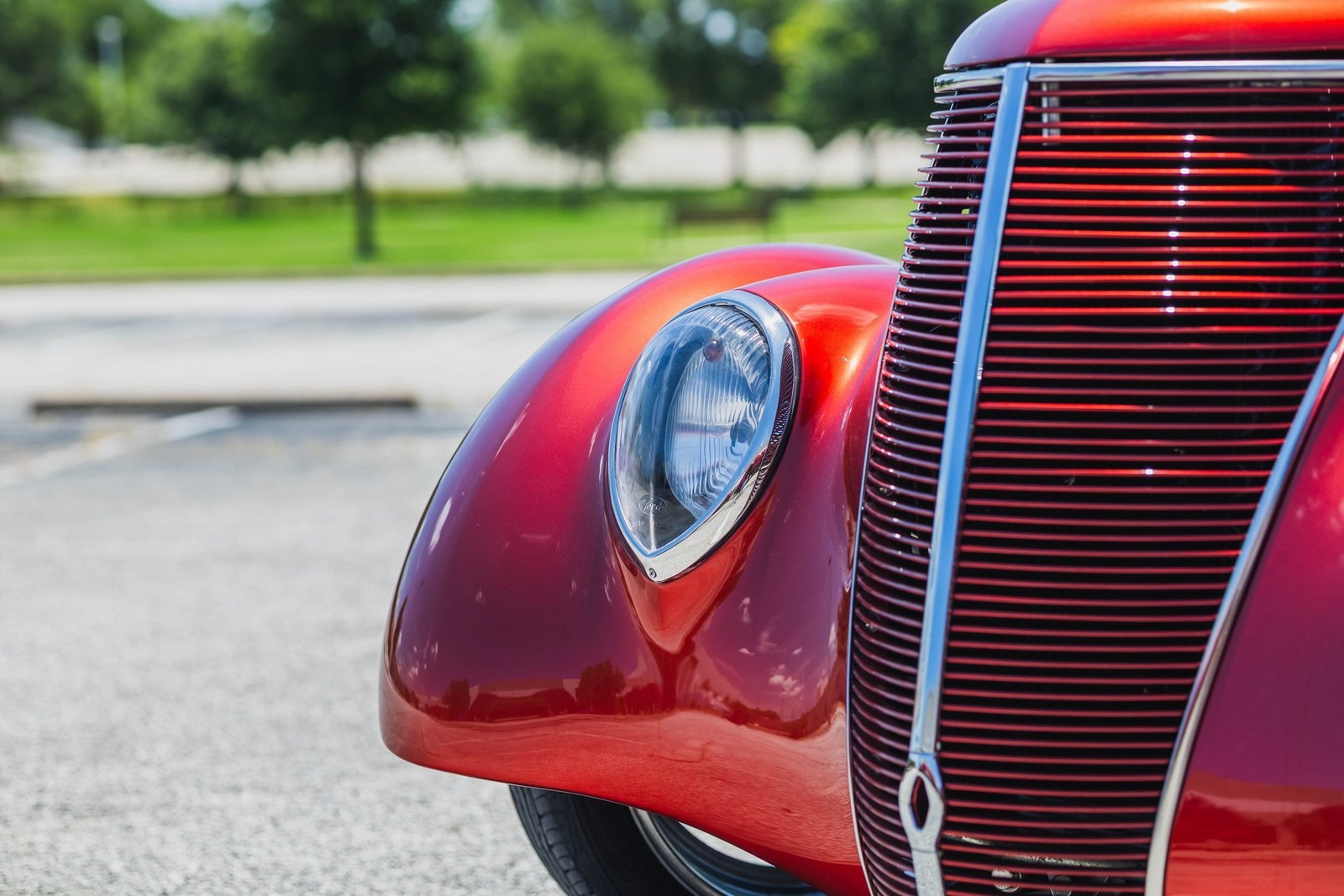 Ford-Custom-Slantback-1937-2D-Coupe-3