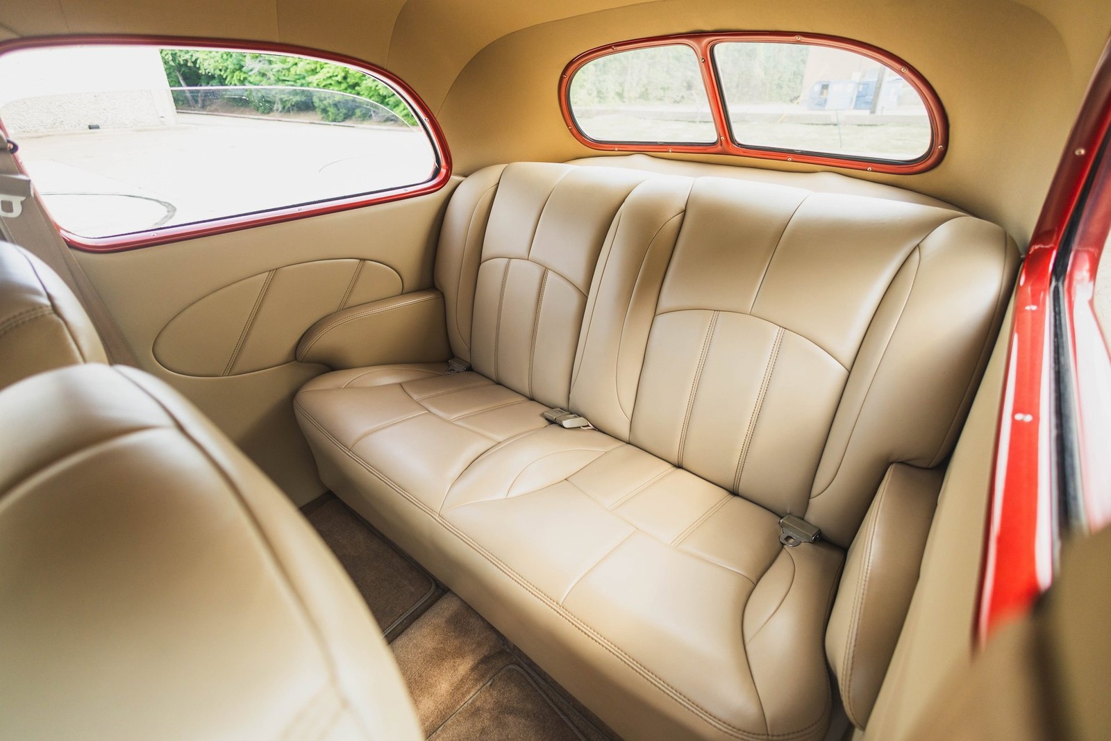 Ford-Custom-Slantback-1937-2D-Coupe-31