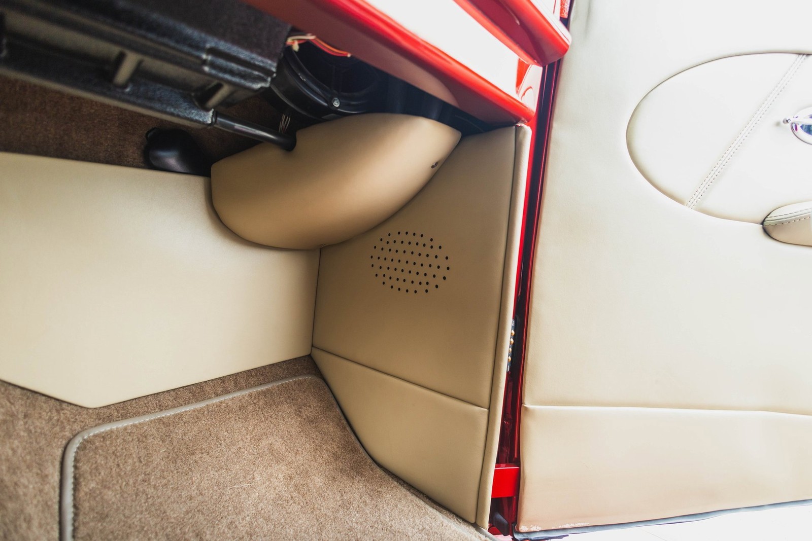 Ford-Custom-Slantback-1937-2D-Coupe-35