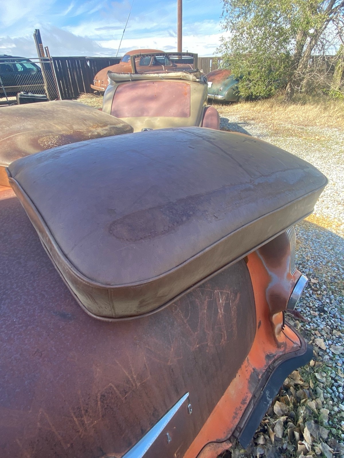 Ford-Deluxe-1935-Convertible-16