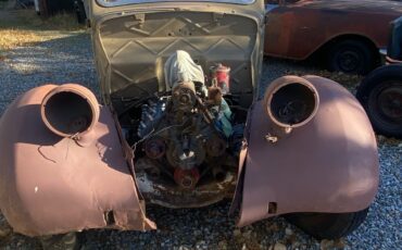 Ford-Deluxe-1935-Convertible-2