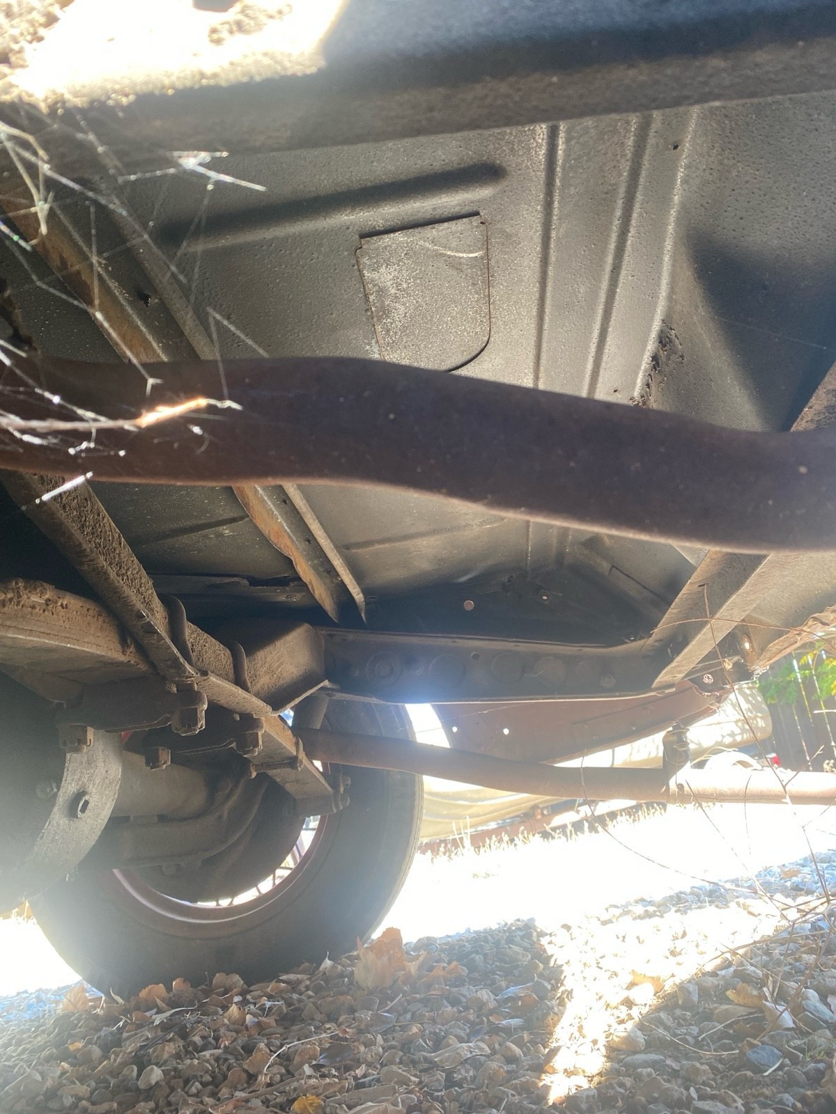 Ford-Deluxe-1935-Convertible-21