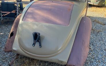 Ford-Deluxe-1935-Convertible-3