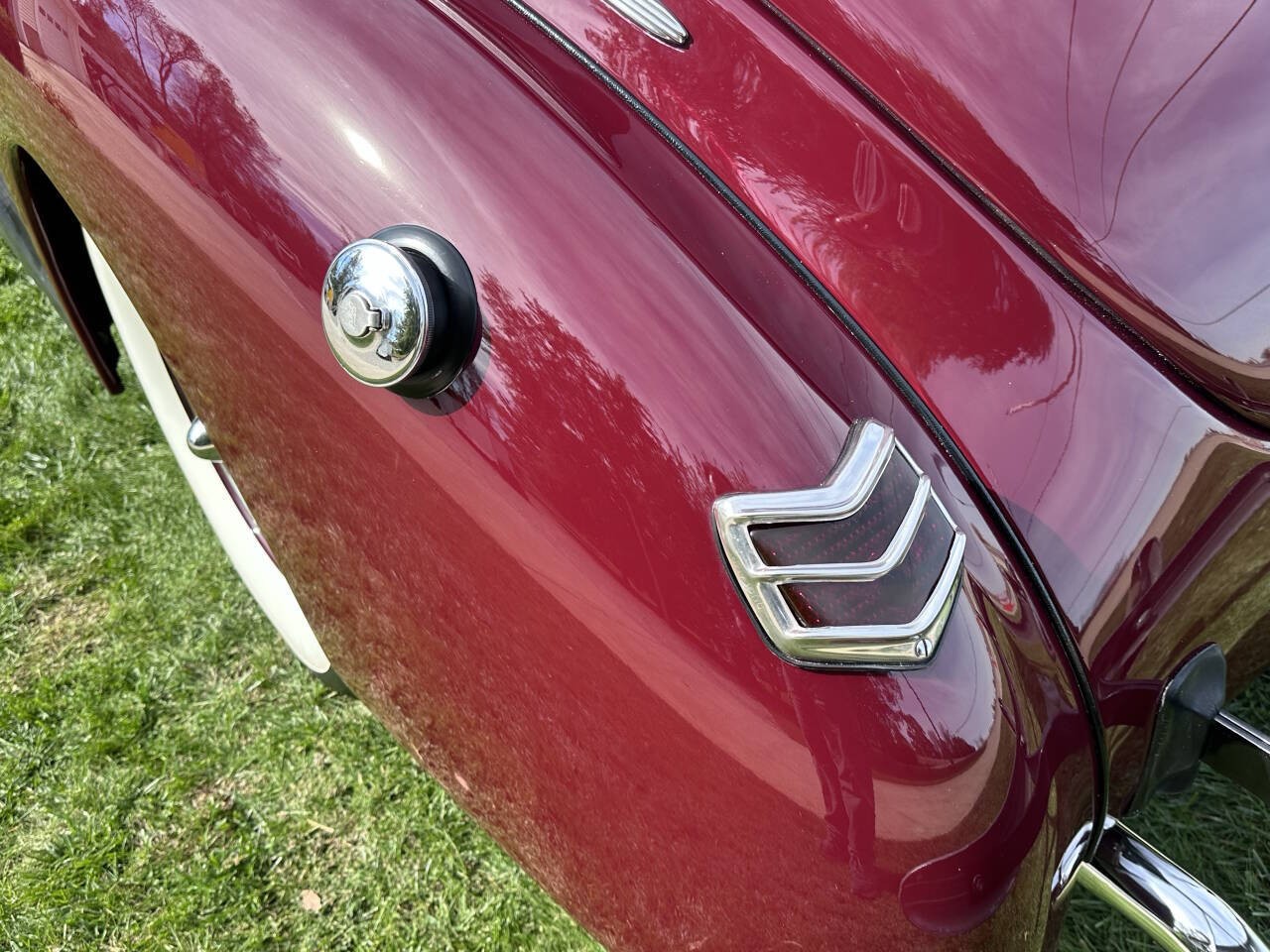 Ford-Deluxe-1940-Coupe-14