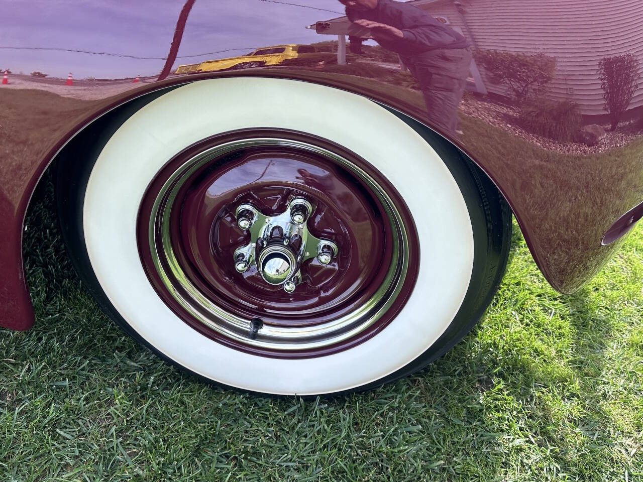 Ford-Deluxe-1940-Coupe-17