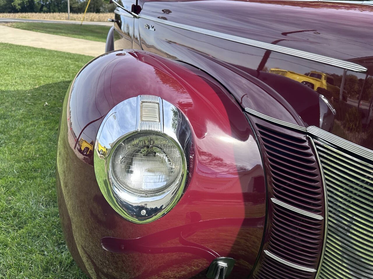 Ford-Deluxe-1940-Coupe-20