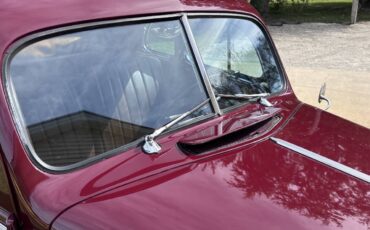 Ford-Deluxe-1940-Coupe-24