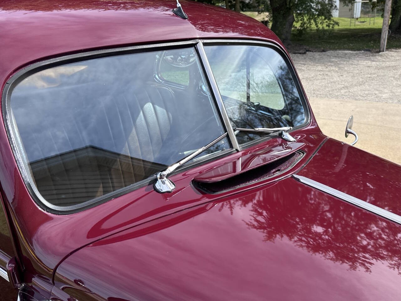 Ford-Deluxe-1940-Coupe-24