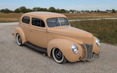Ford Deluxe 1940 Coupe