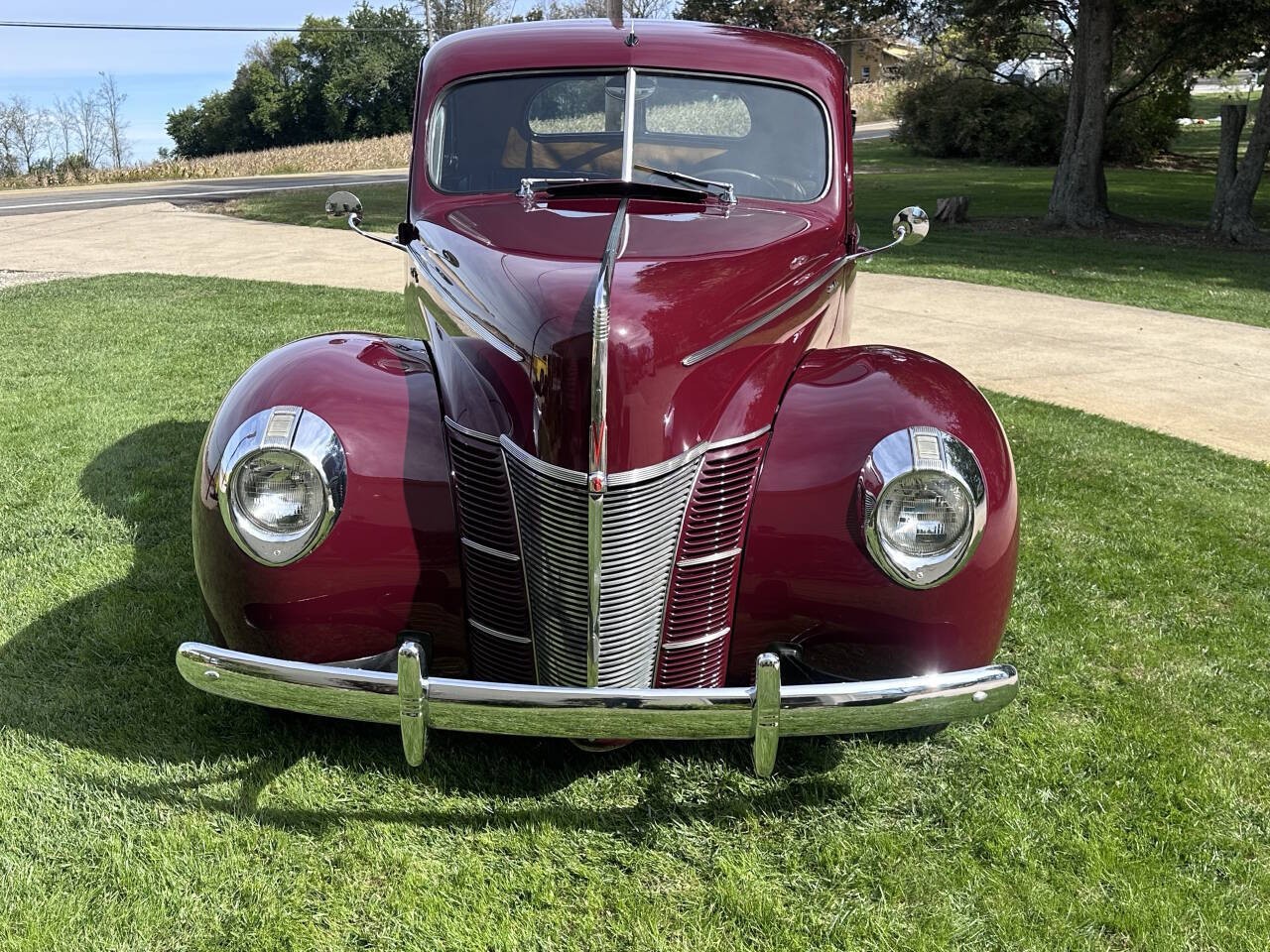 Ford-Deluxe-1940-Coupe-5