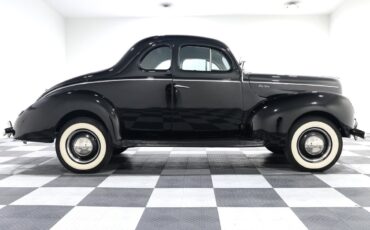 Ford-Deluxe-1940-Coupe-7