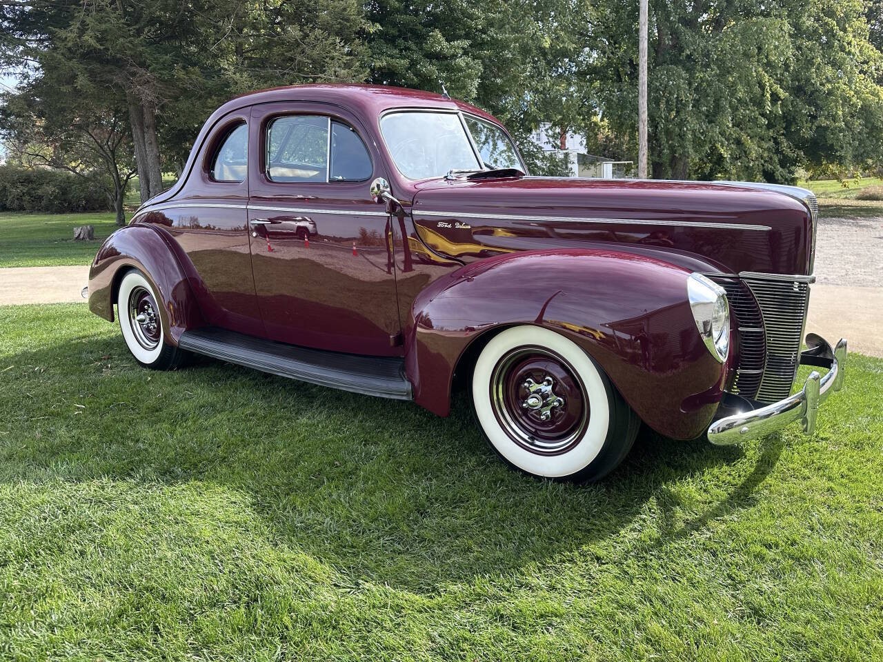 Ford-Deluxe-1940-Coupe-8