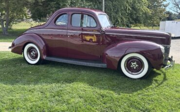 Ford-Deluxe-1940-Coupe-9