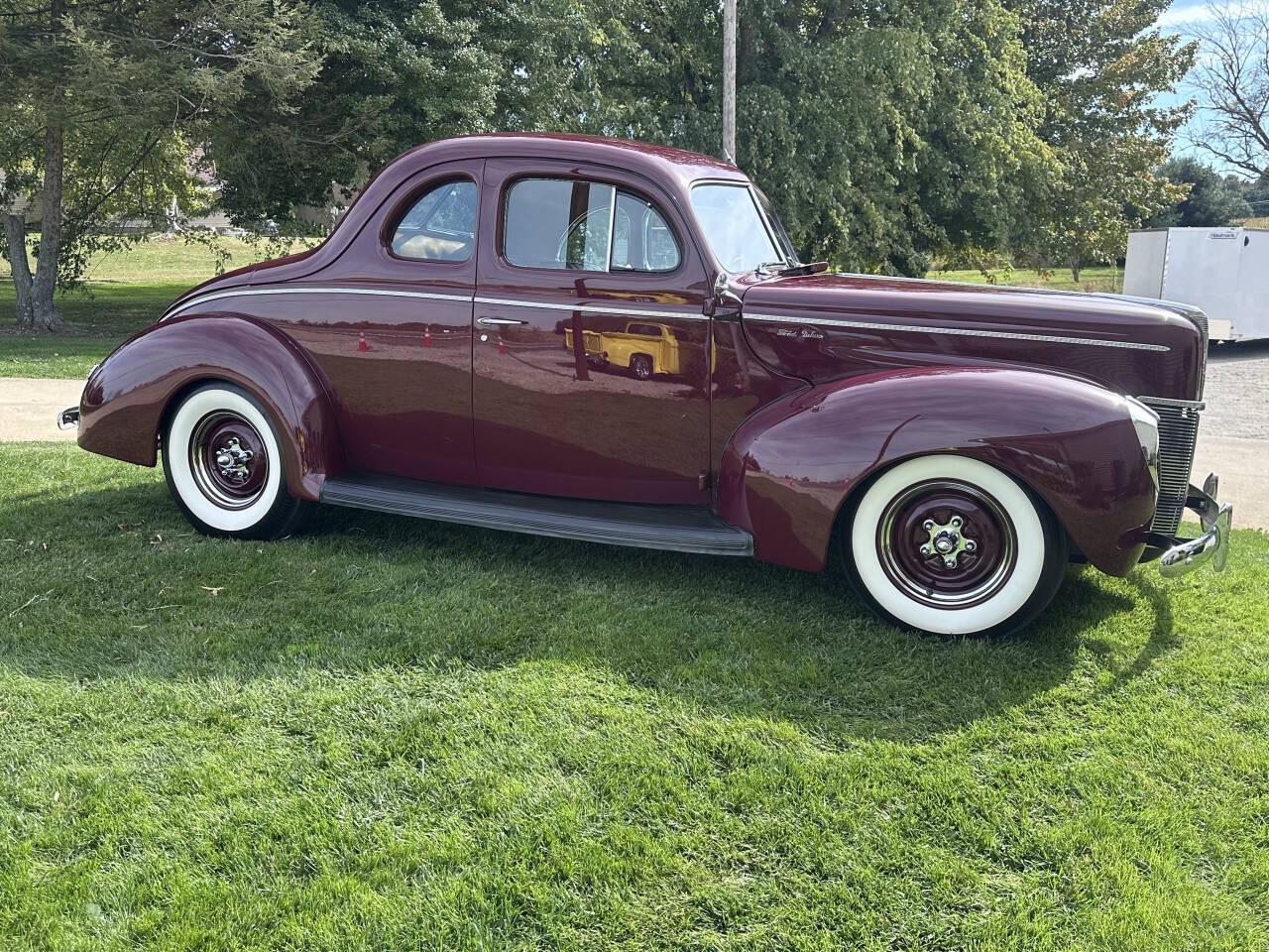 Ford-Deluxe-1940-Coupe-9