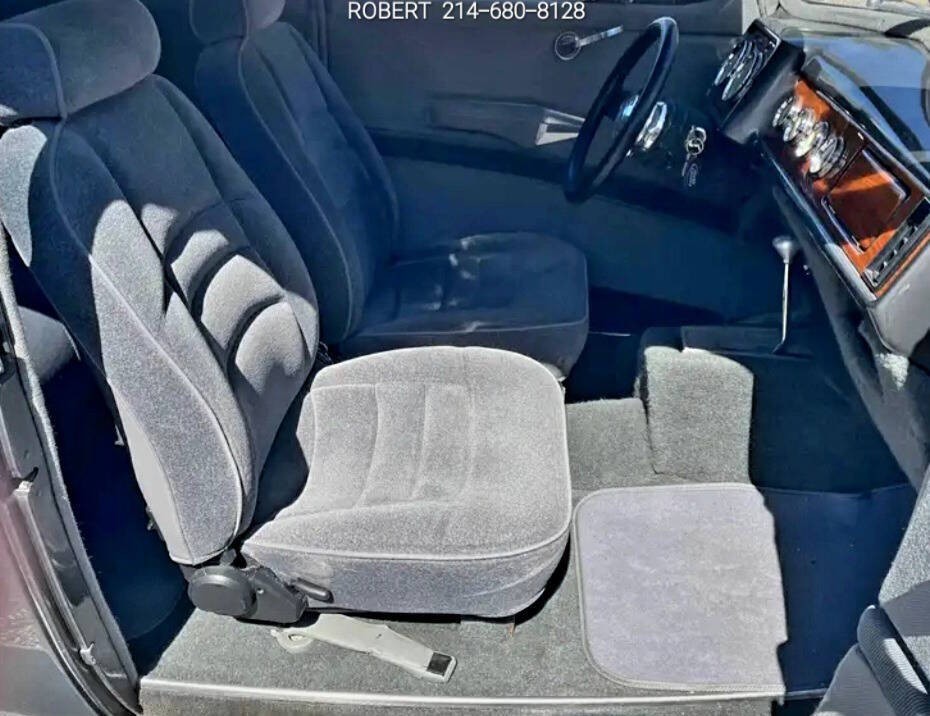 Ford-Deluxe-1940-Sedan-10