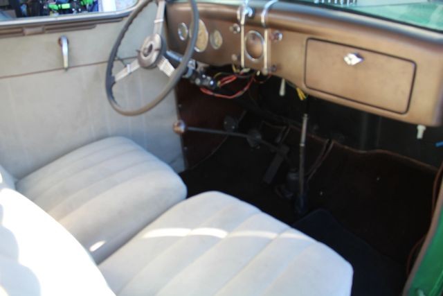 Ford-Deluxe-Tudor-1936-Coupe-18