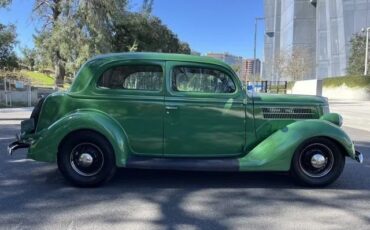 Ford-Deluxe-Tudor-1936-Coupe-2