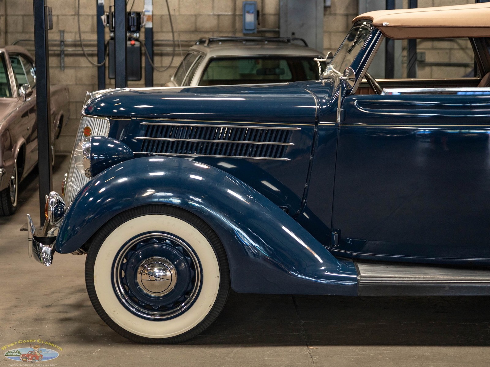 Ford-Deluxe-V8-2-Passenger-Cabriolet-1936-2-Door-Convertible-1