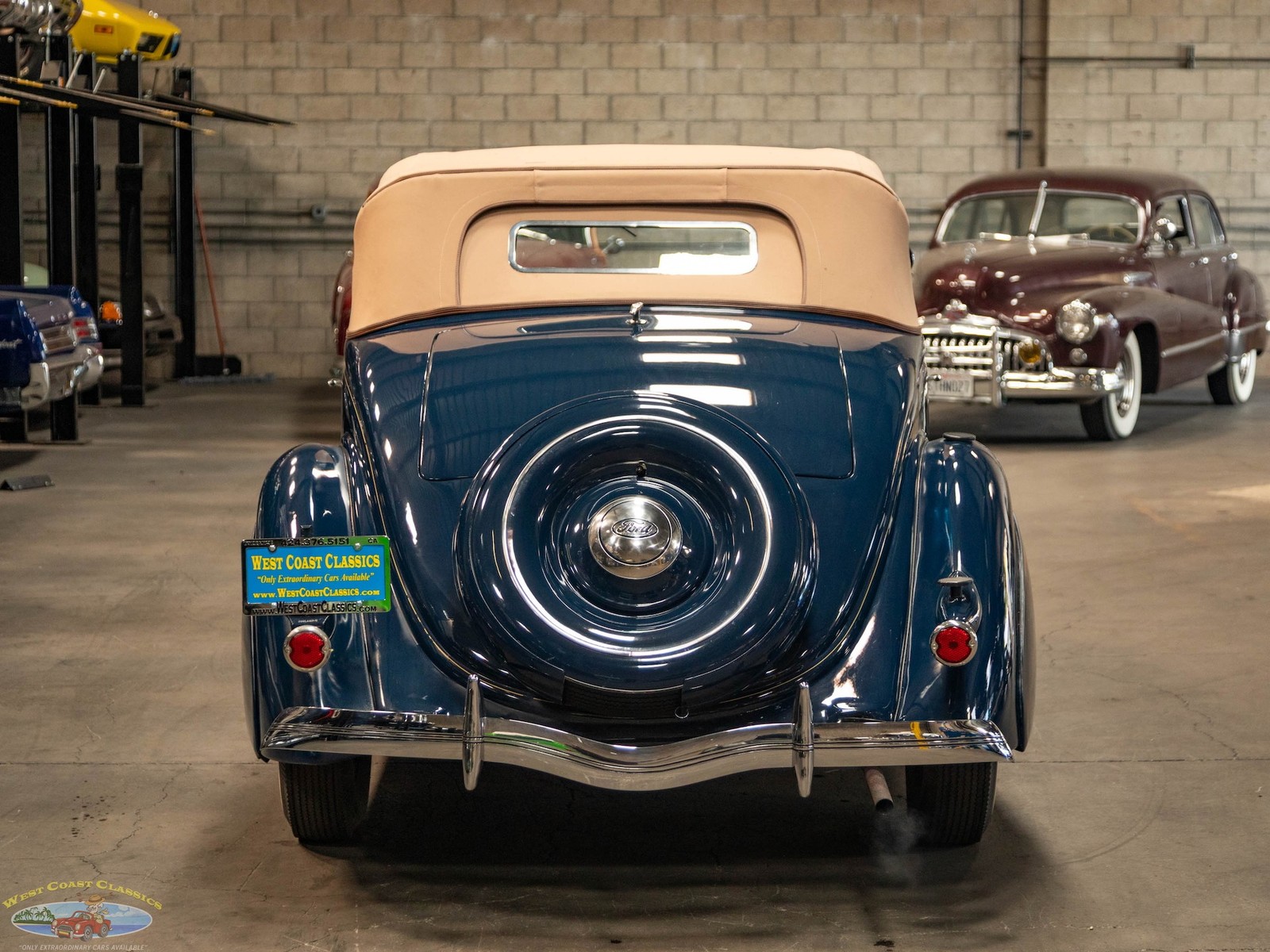 Ford-Deluxe-V8-2-Passenger-Cabriolet-1936-2-Door-Convertible-17