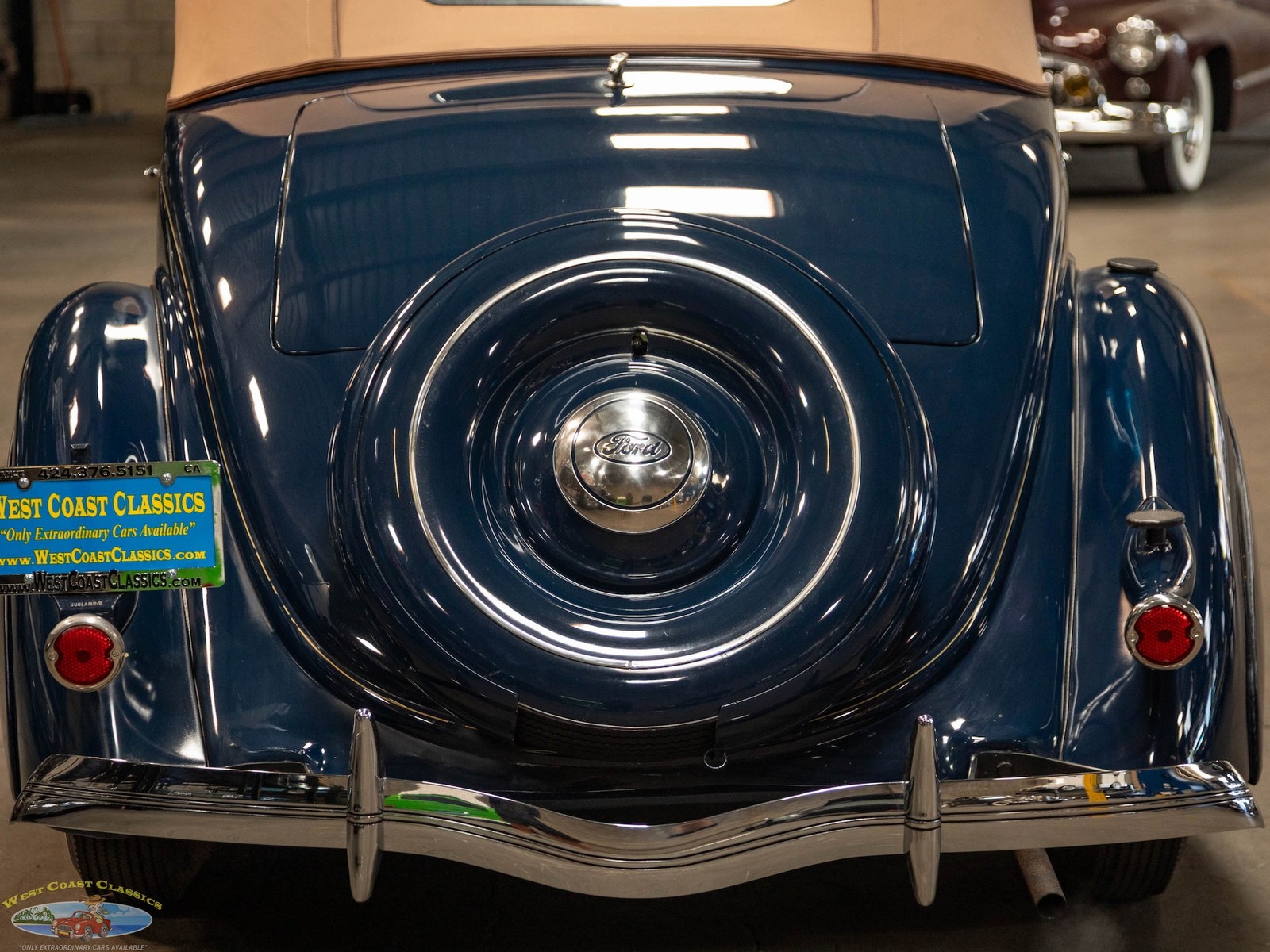 Ford-Deluxe-V8-2-Passenger-Cabriolet-1936-2-Door-Convertible-19
