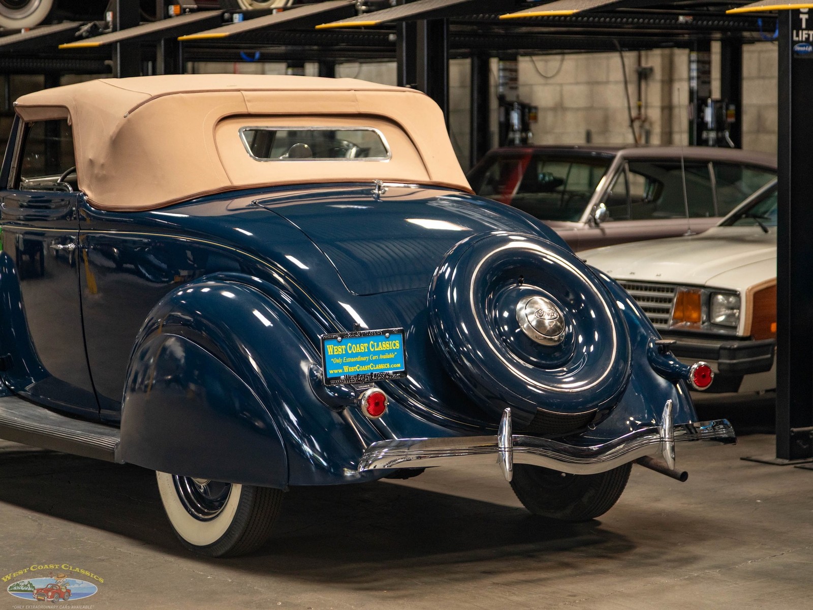 Ford-Deluxe-V8-2-Passenger-Cabriolet-1936-2-Door-Convertible-23