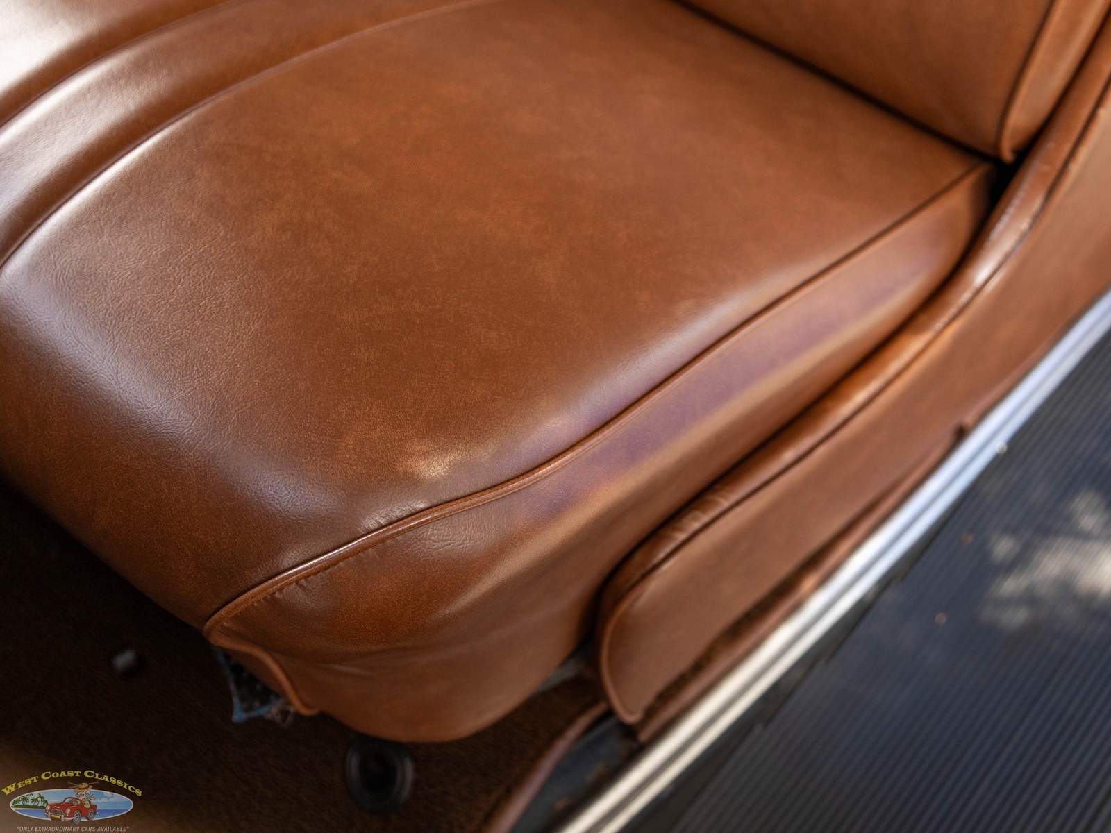 Ford-Deluxe-V8-2-Passenger-Cabriolet-1936-2-Door-Convertible-28