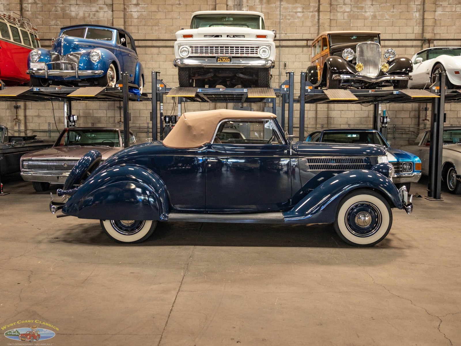 Ford-Deluxe-V8-2-Passenger-Cabriolet-1936-2-Door-Convertible-6
