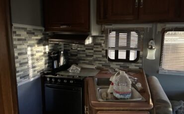 Ford-E-Series-Van-1988-10