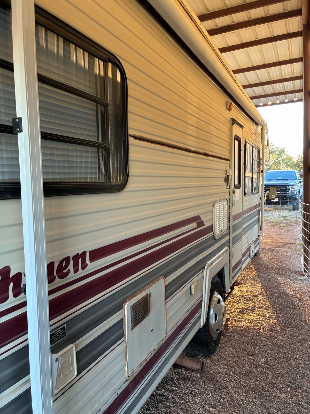 Ford-E-Series-Van-1988-4