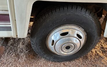 Ford-E-Series-Van-1988-5