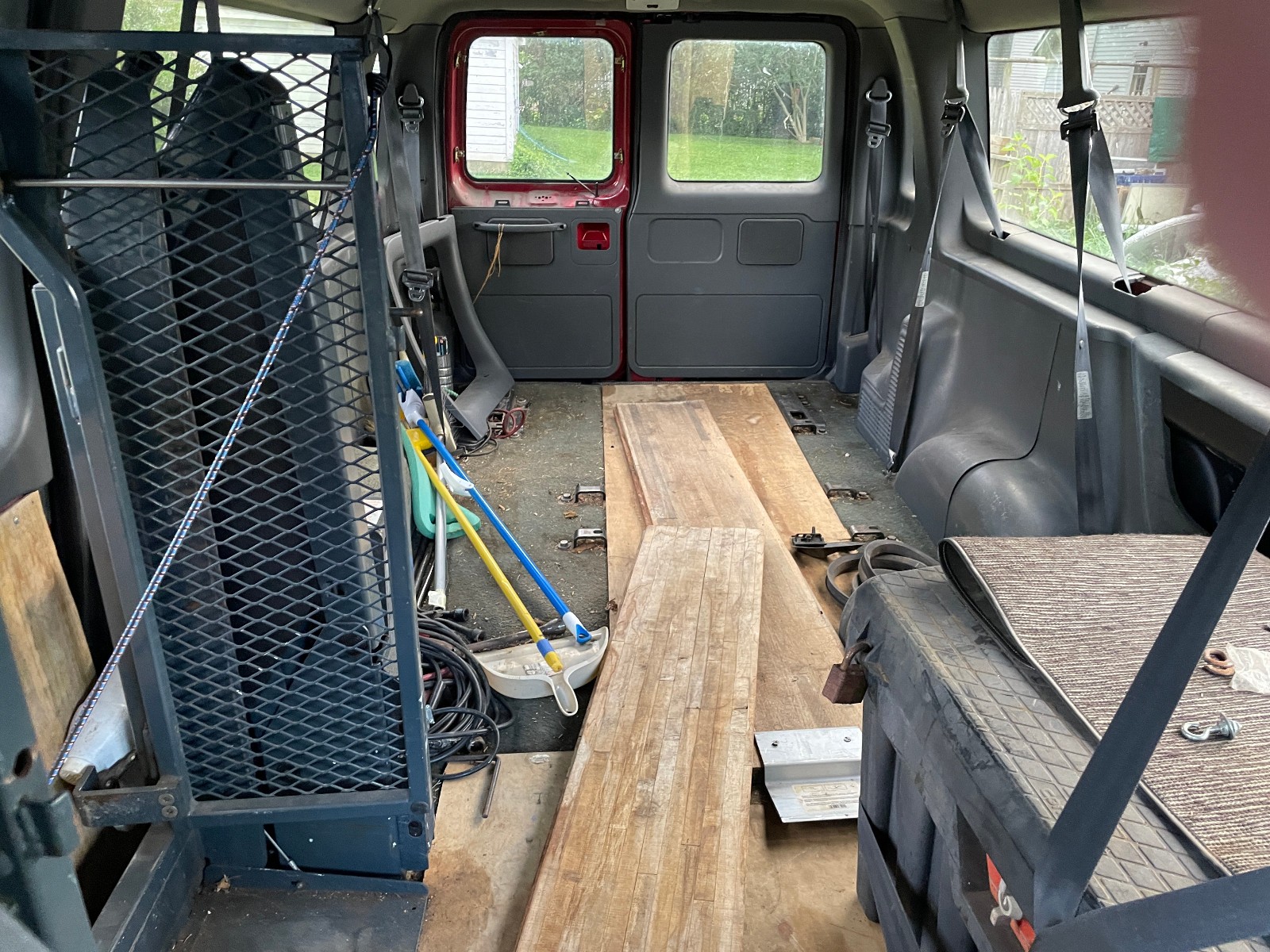 Ford-E-Series-Van-1996-Van-4