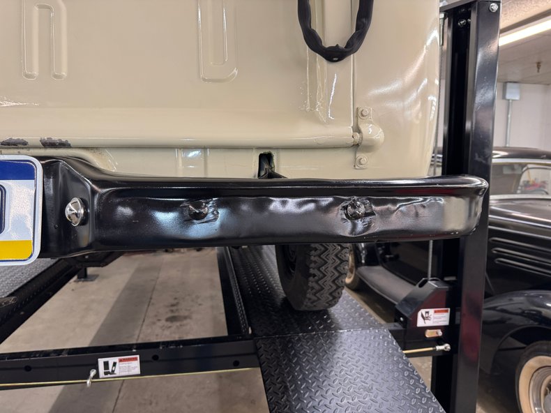 Ford-Econoline-1963-Pure-White-Brown-43