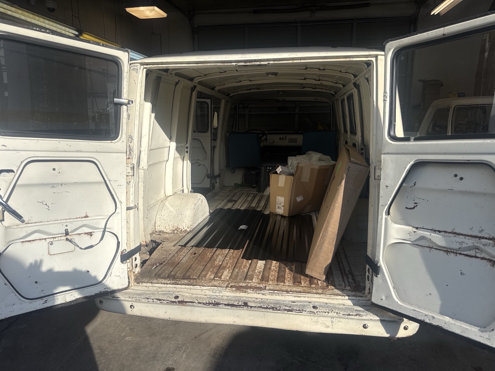 Ford-Econoline-1965-12