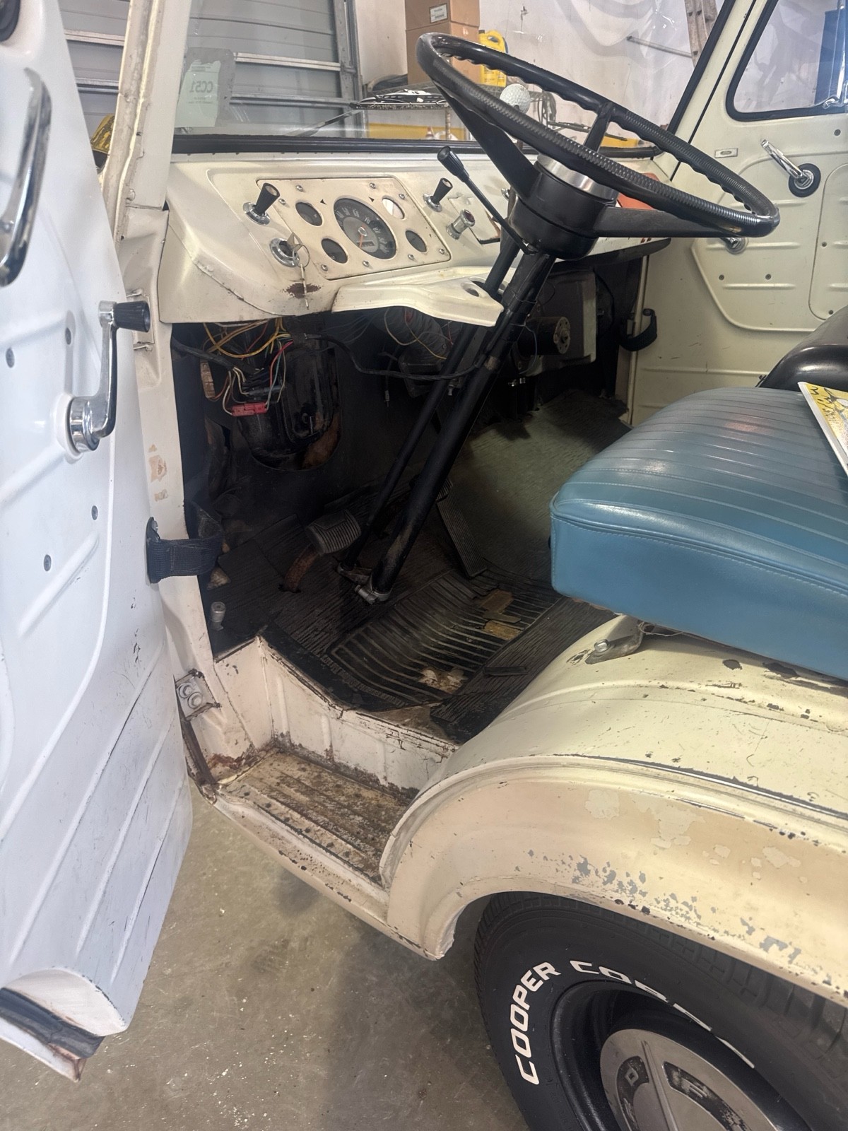 Ford-Econoline-1965-9