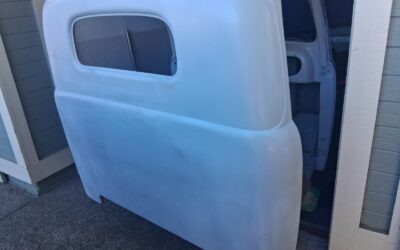 Ford F-100 1948 Cab & Chassis