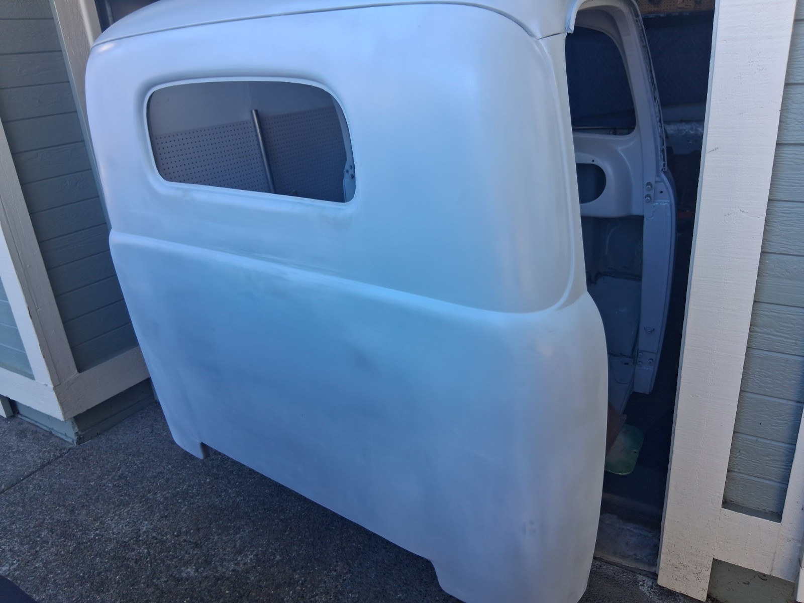 Ford F-100 1948 Cab & Chassis