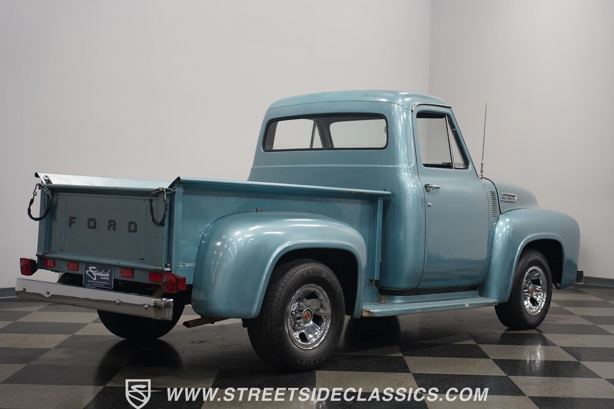 Ford-F-100-1953-Pickup-Truck-15