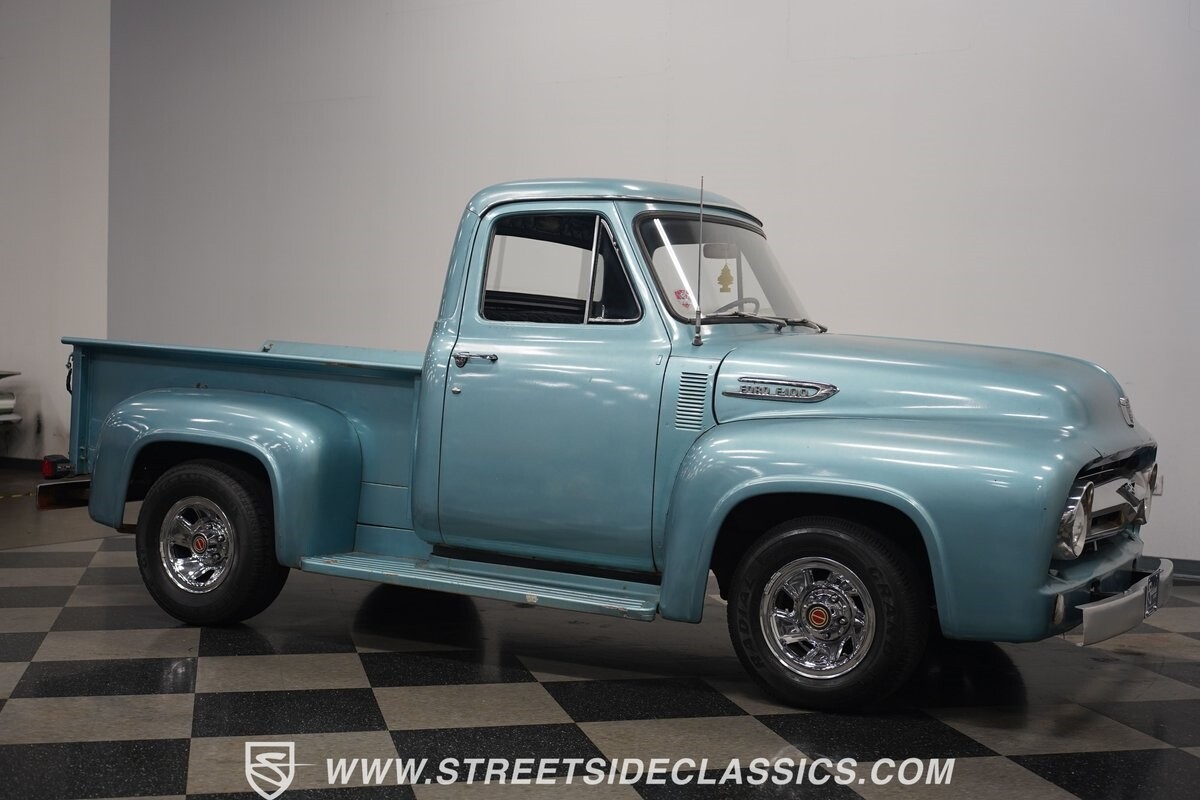 Ford-F-100-1953-Pickup-Truck-18