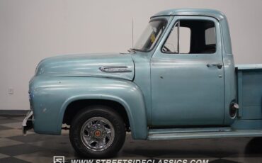 Ford-F-100-1953-Pickup-Truck-24