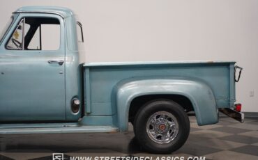 Ford-F-100-1953-Pickup-Truck-25